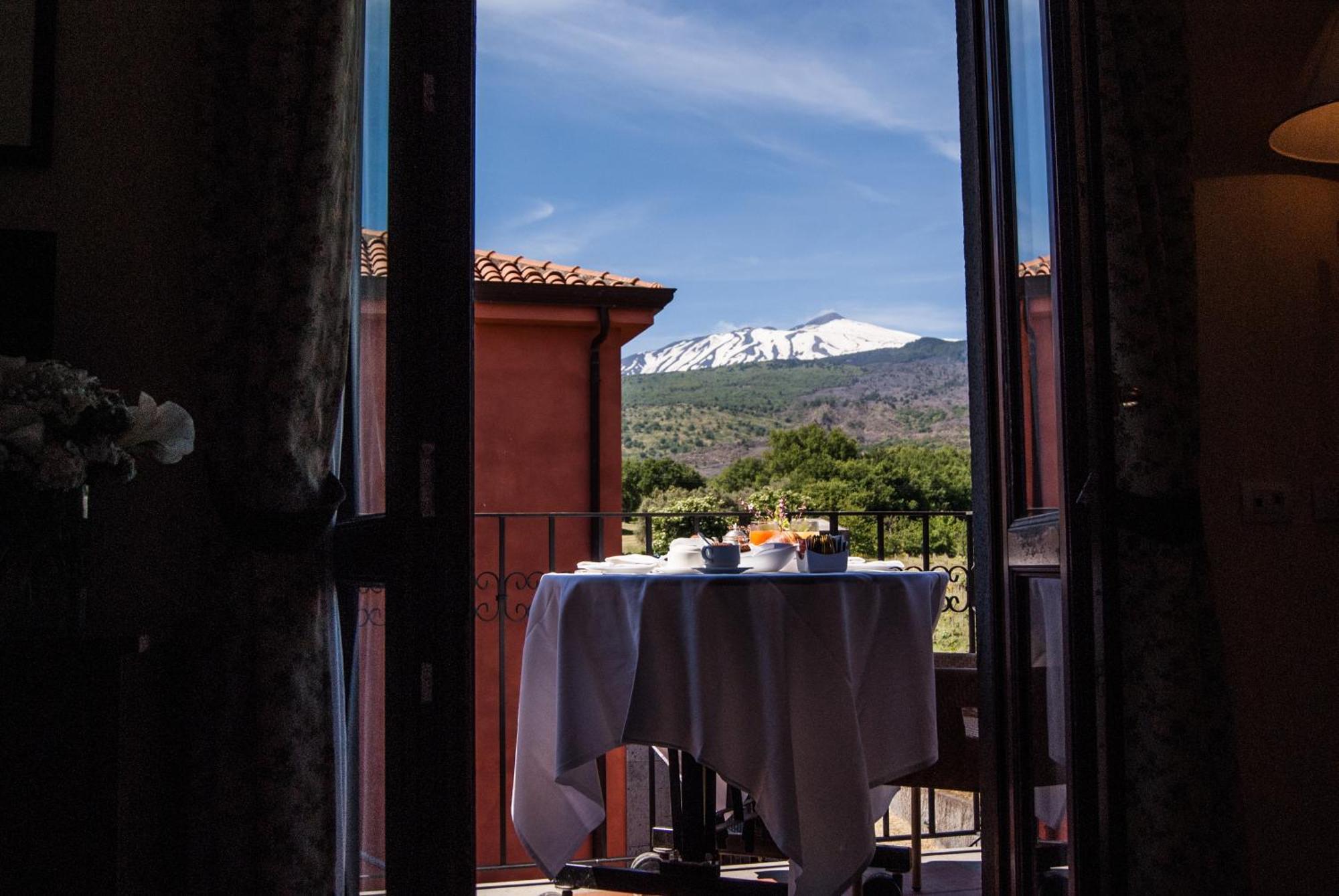 Il Picciolo Etna Golf Resort&Spa Castiglione De Sicilia Esterno foto
